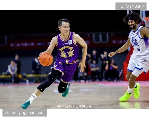 北控豪斯首节即命中三分，快速适应CBA比赛节奏